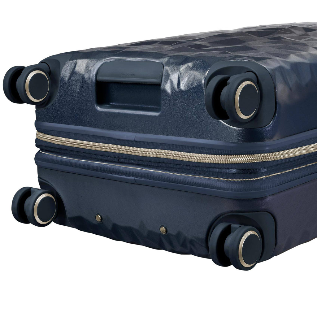 Medium Check-In Luggage J150188