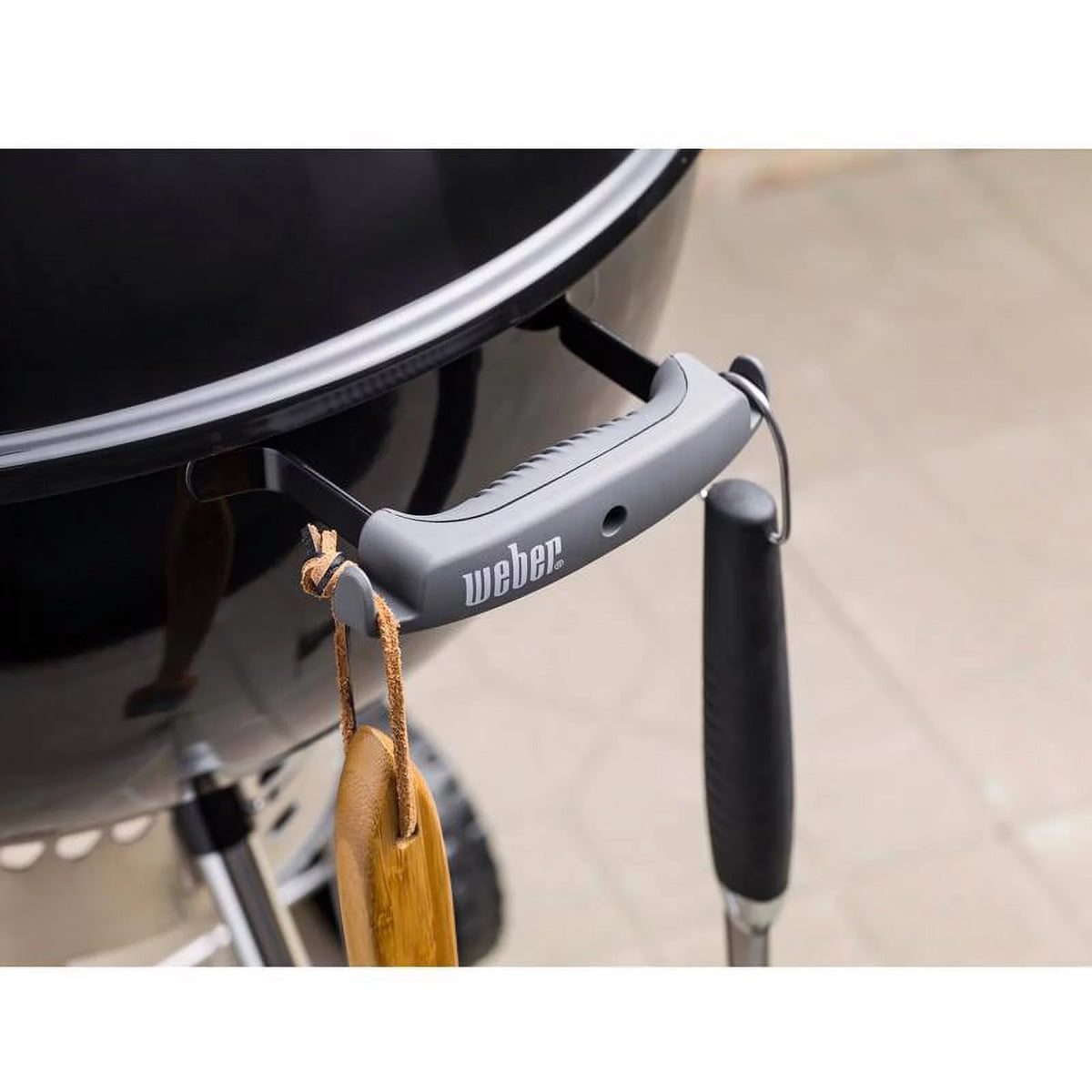 22 in. Charcoal Grill O692