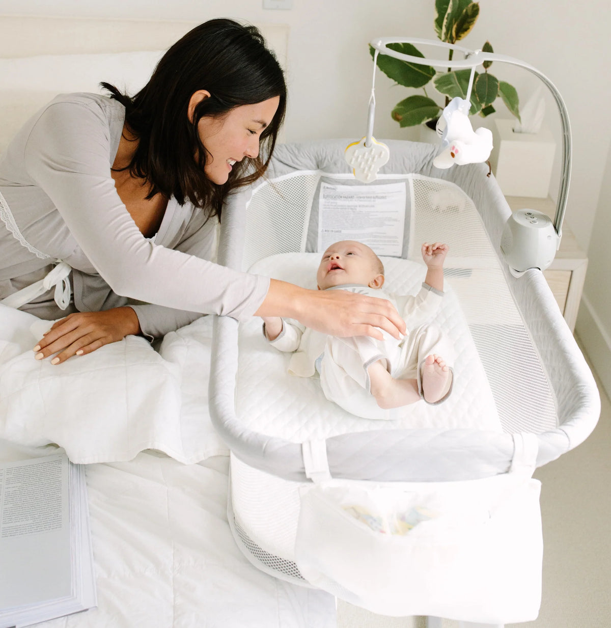 Misty Co-Sleeper Bassinet H94329