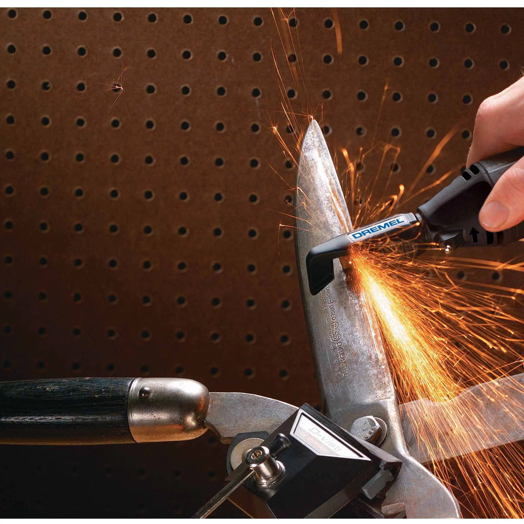 Single Speed Rotary Tool Kit with 6 Accessories Y408