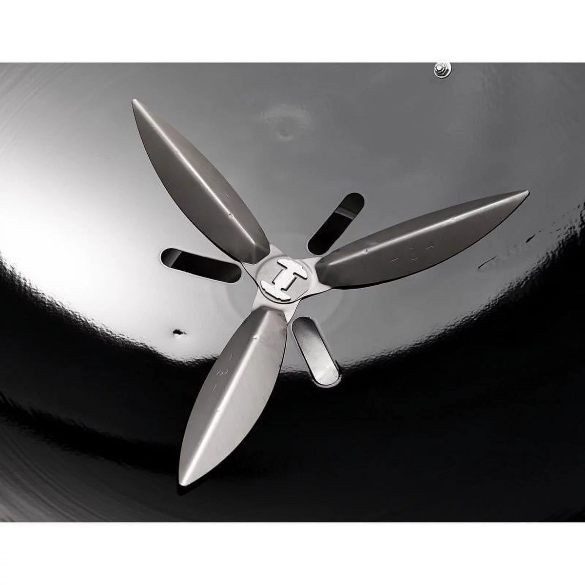 22 in. Charcoal Grill O692