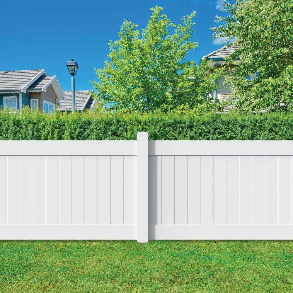 White Vinyl Privacy Fence Panel Kit W173