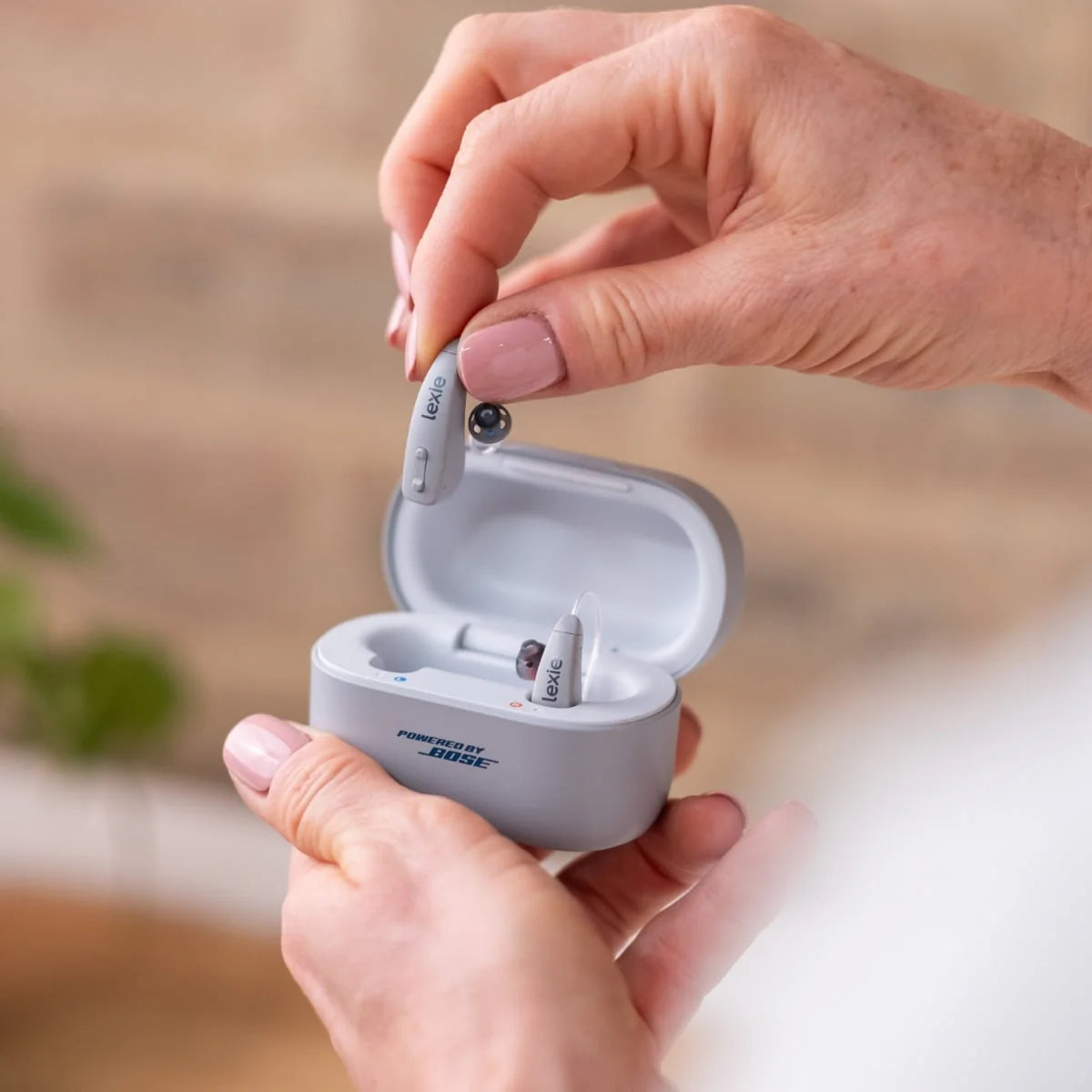Self-fitting OTC Hearing Aids F694
